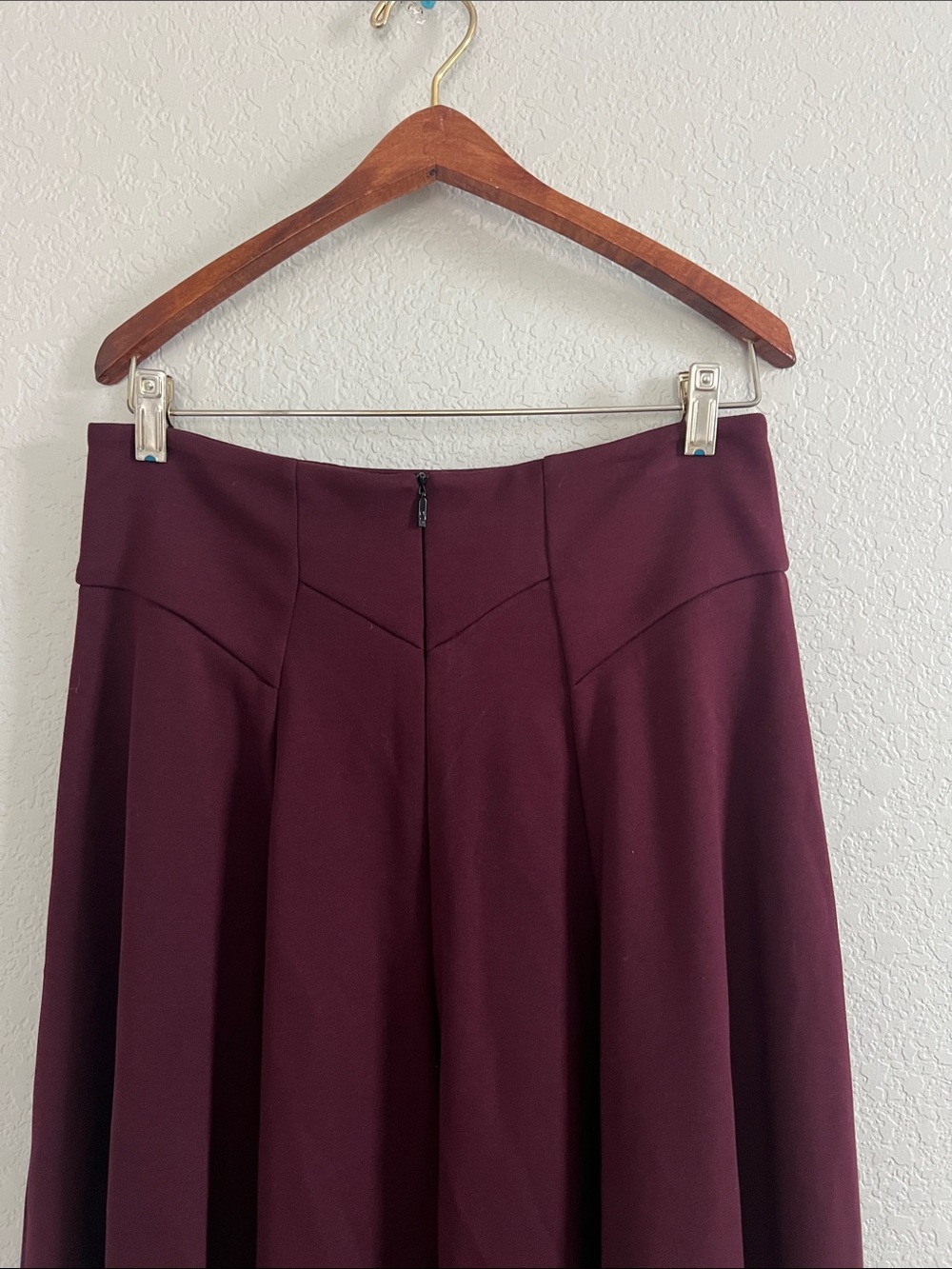 Anne Fontaine Burgundy Pavei Flare Midi Skirt - Size 42 (US 10) - Picture 6 of 11
